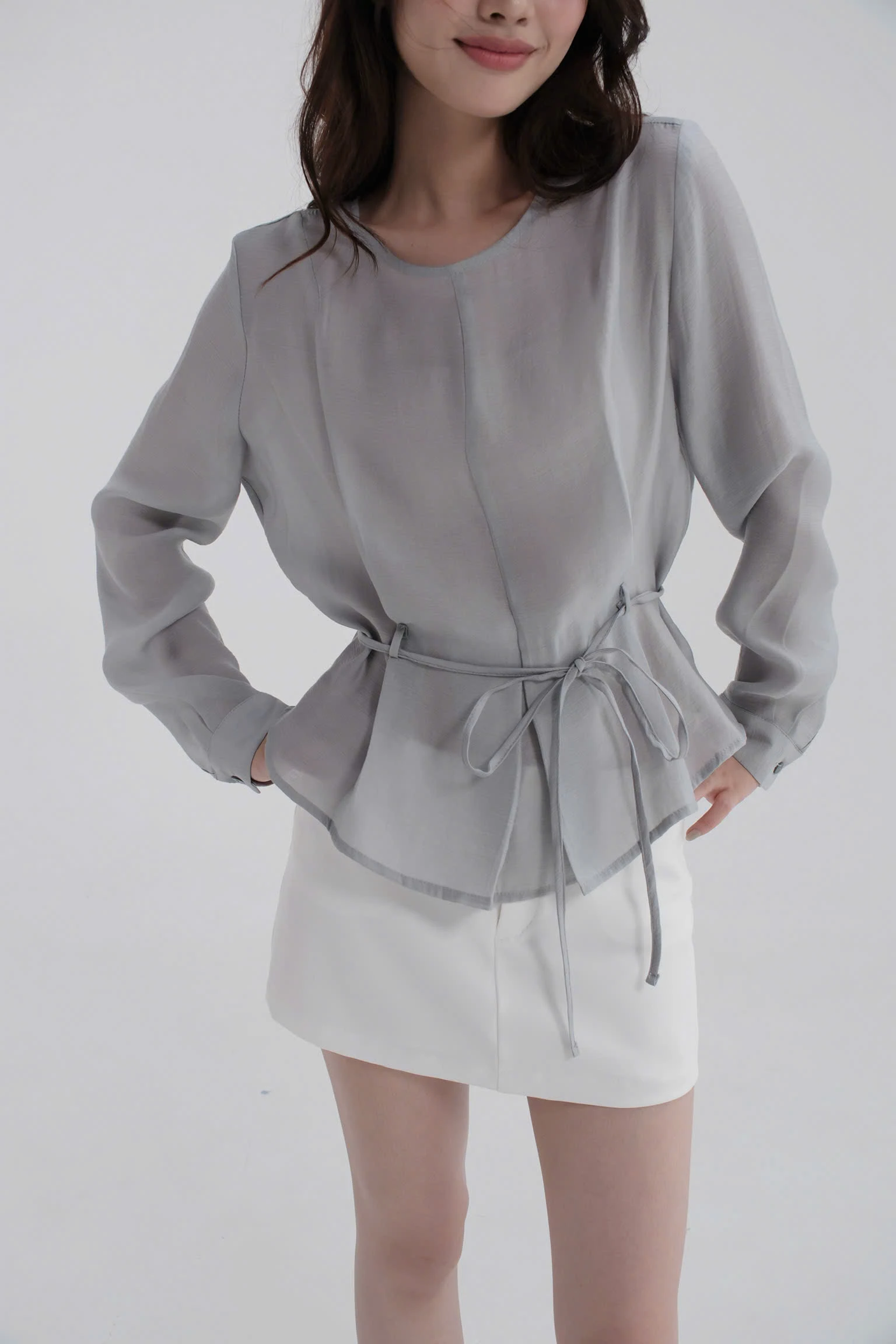 Áo kiểu dài tay thắt đai eo chất voan tơ nhẹ bay Unleashedvn AMBER Blouse - Xanh ghi - L - Hình 1