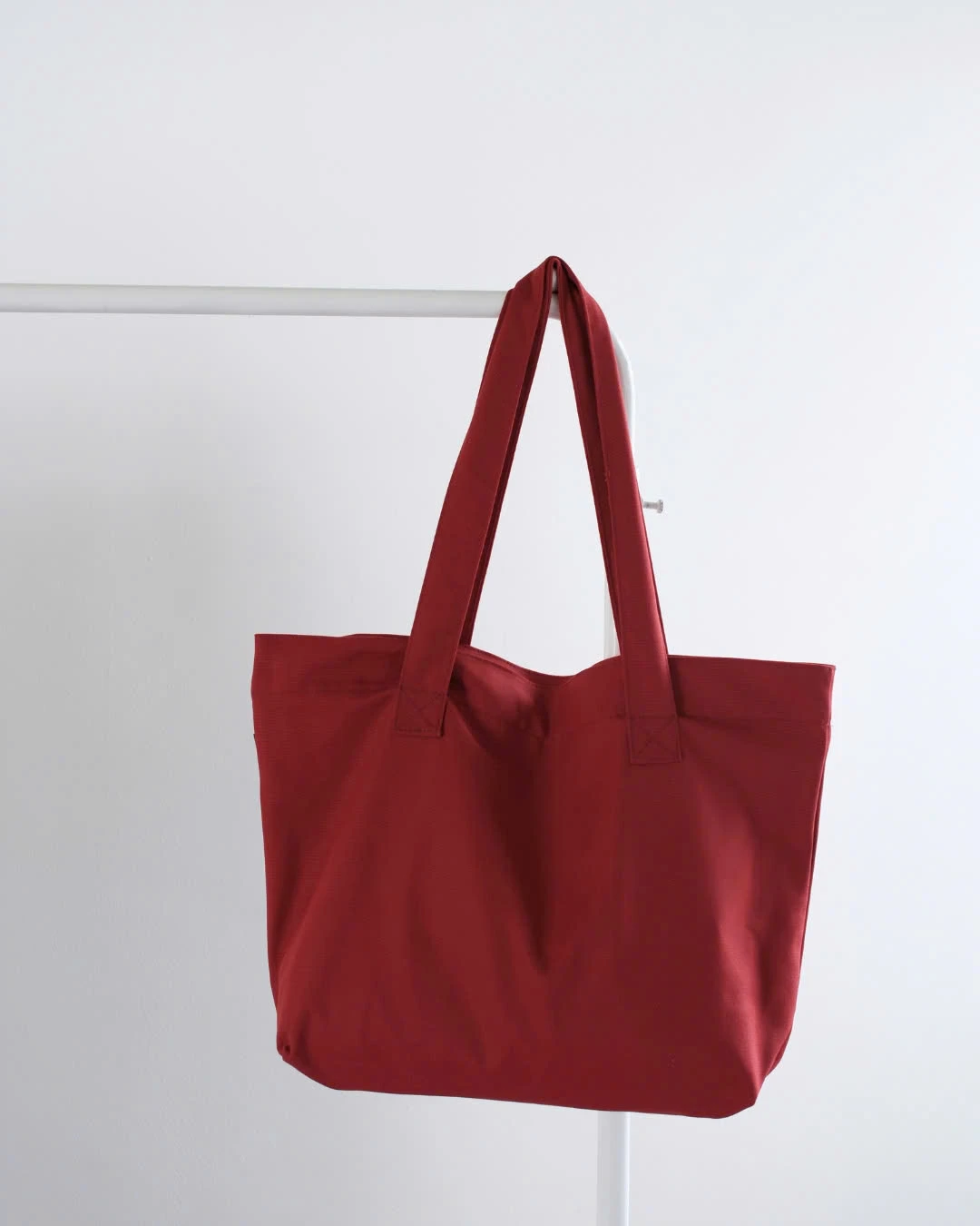 Túi tote canvas đỏ trơn cỡ lớn có khoá kéo Unleashedvn READY RED oversized canvas tote - Đỏ - XL - Hình 1