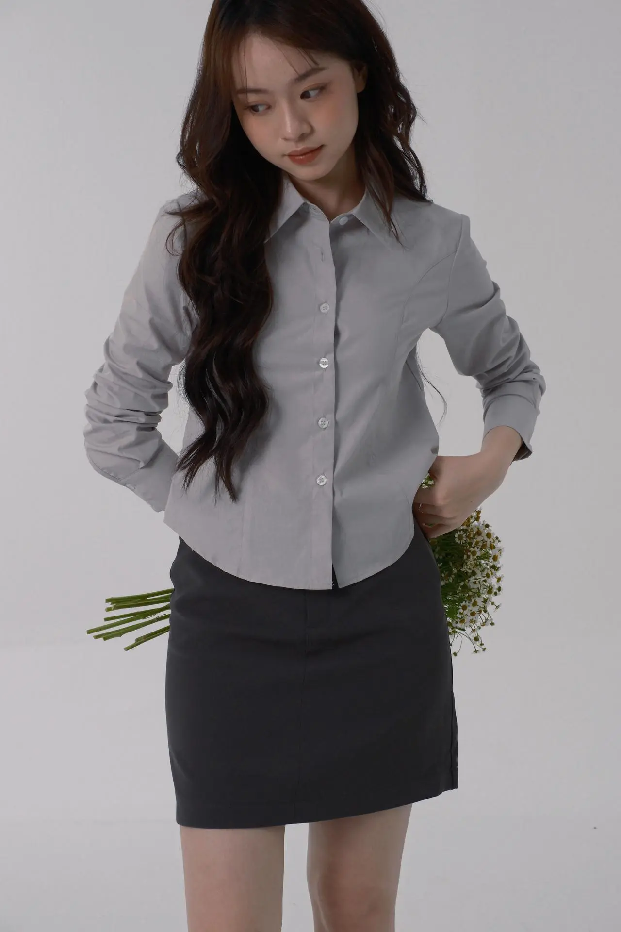 Áo sơ mi EO chất cotton mỏng mát dáng ôm nhẹ